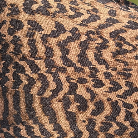 Soft Surroundings Silk 💯 Animal Print Brown Button Blouse Women Size XS - Picture 10 of 12